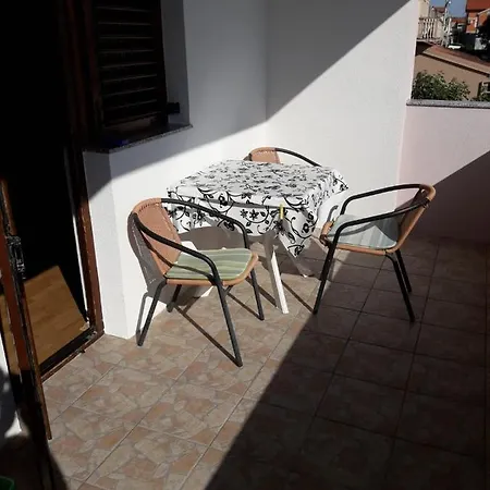 شقة With A Parking Space - 17409